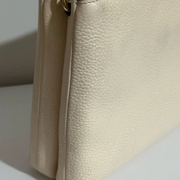 COACH Chalk Double Zip Lyla Purse/Wristlet Set with Bear Charm - Picture 7 of 16